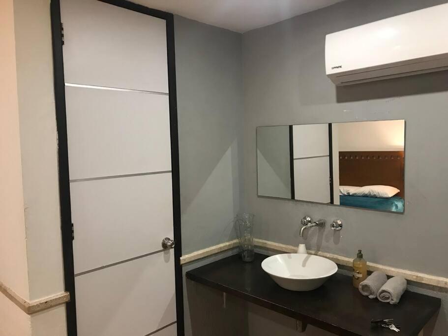 Comfortable And Central Cancun Apartment Экстерьер фото